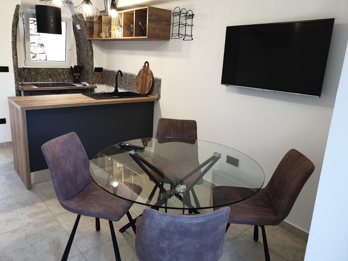 Castel Apartment Mali Lošinj Екстериор снимка