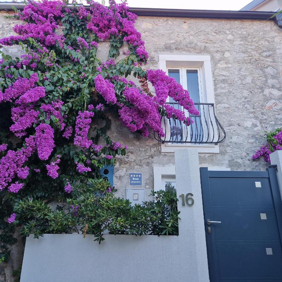 Castel Apartment Mali Lošinj Екстериор снимка